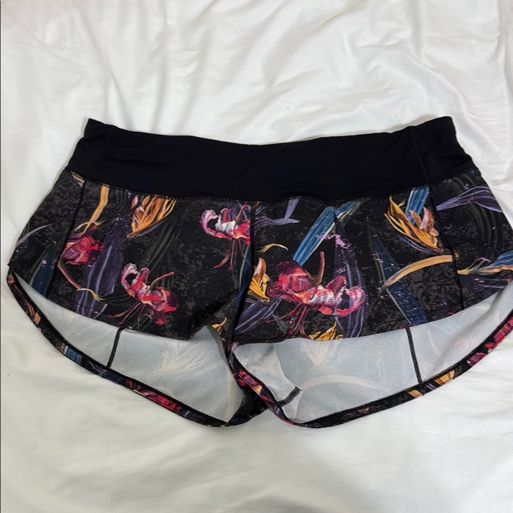 Lululemon Athletica Black and Pink Athletic Shorts Lightweight Elastic Waist